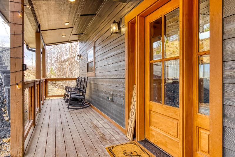 Longview Lodge - Mountain Views - image 11