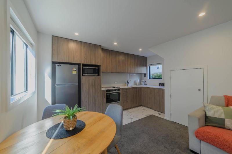 Bright Christchurch Apartment with Private Patio - image 9