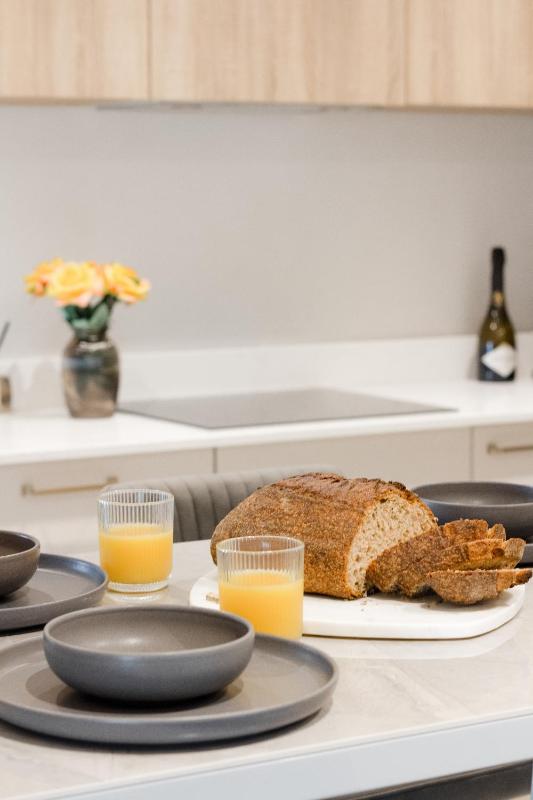 Central Cheltenham Luxury Apartment – Edmonstone House - image 20