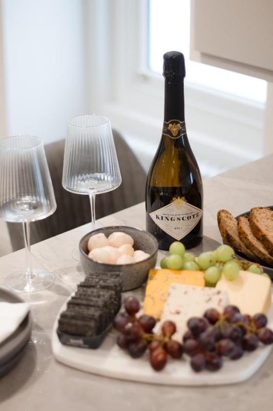 Central Cheltenham Luxury Apartment – Edmonstone House - image 16