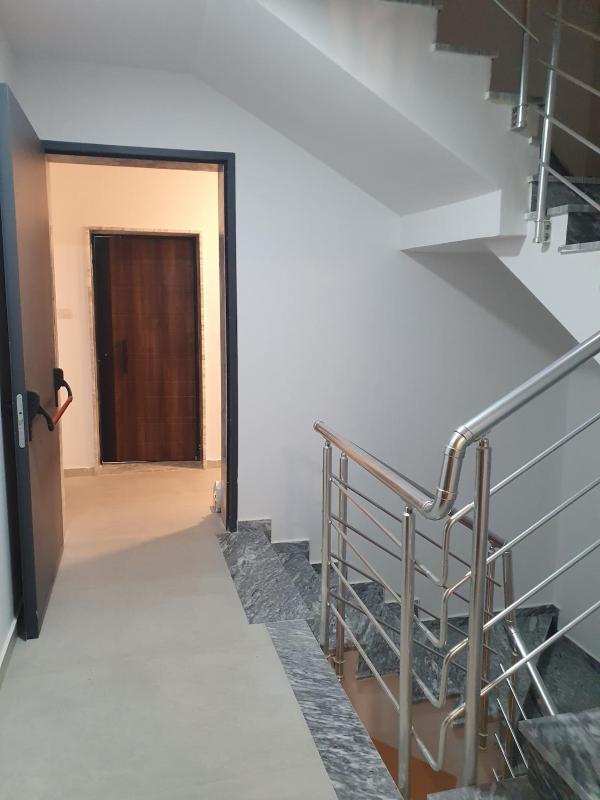 Executive Studio Medreseja AC Lift WifiTV Balcony - image 8