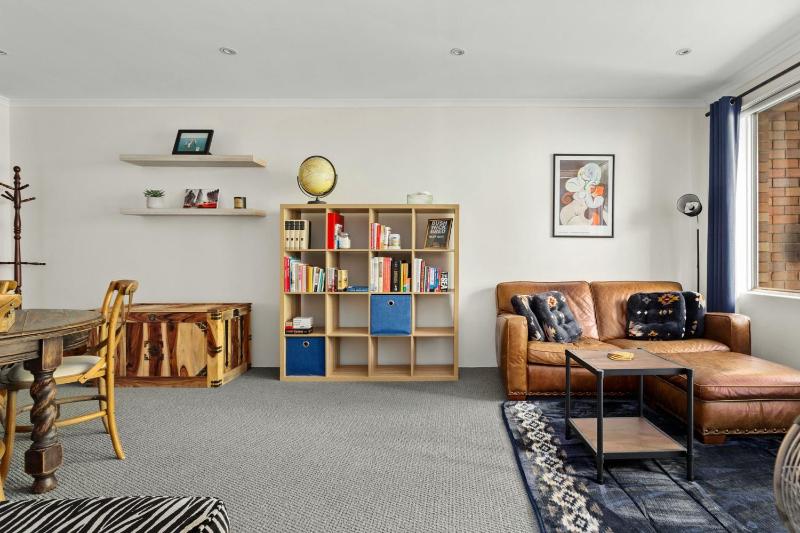 Beautifully Peaceful 2-Bed Apartment - image 3