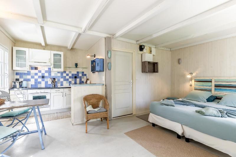 Domaine de Rhodes - 5 Chambres et 7 locations de vacances - image 43
