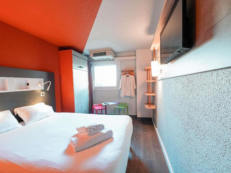 ibis budget Marseille Vieux Port - image 16