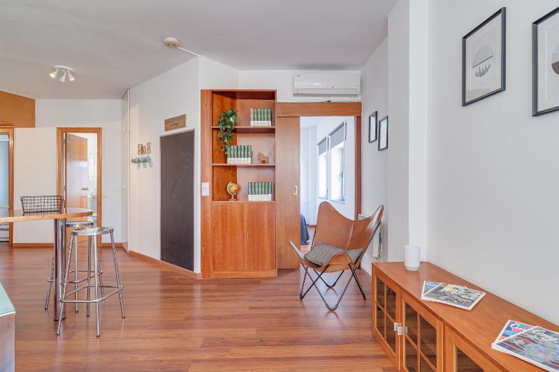 Cheerful Olympic Village Beach Apartment - image 16