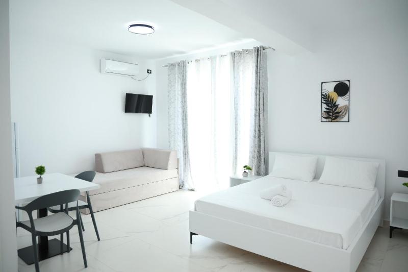 Vila Lori - image 14