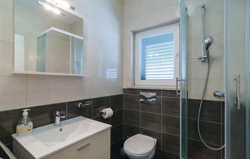 Family friendly house with a swimming pool Splitska Brac - 25269 - image 27