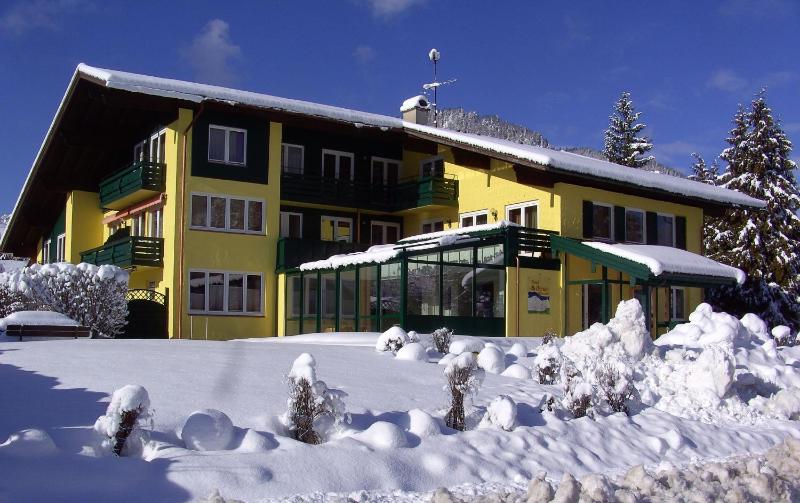 Double or Twin Room with View image 3