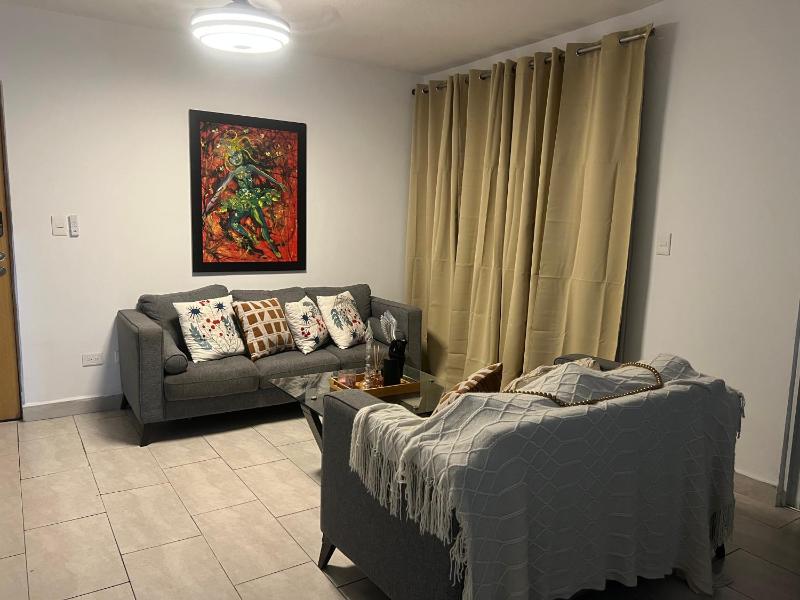 Apartamento con Vista a la Marina San Soucí y Balcón con Vista a la Zona Colonial - image 4