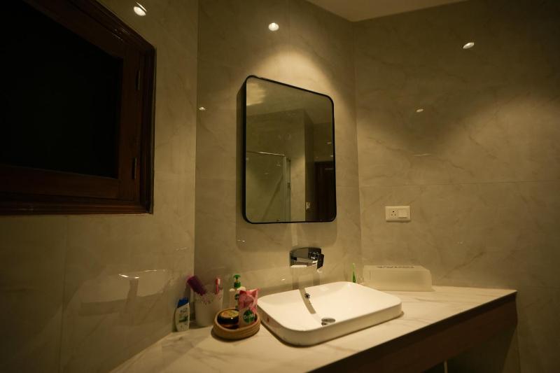 Kb's Luxury Mountain Villa Sunset View Near Kasauli - image 8