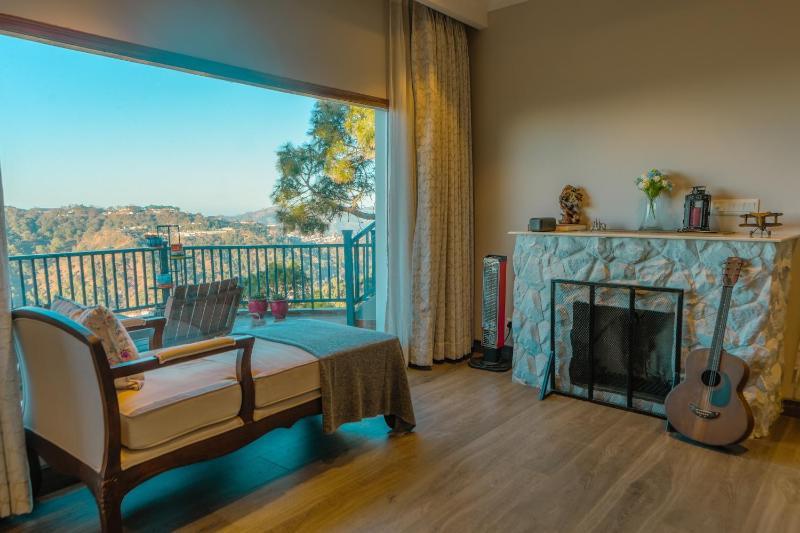 Kb's Luxury Mountain Villa Sunset View Near Kasauli - image 2