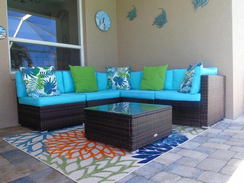 Family Friendly - Private Pool - Sleeps 10 - image 35