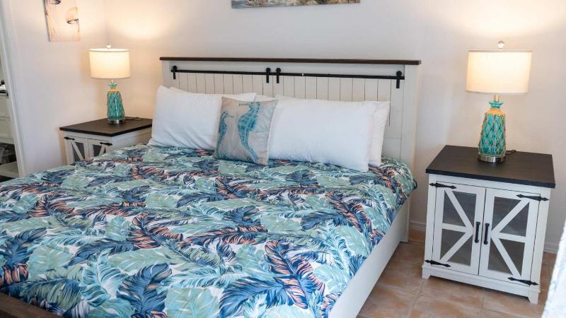 Walkable Location - 99 Steps to Beach - Pool apts - image 47