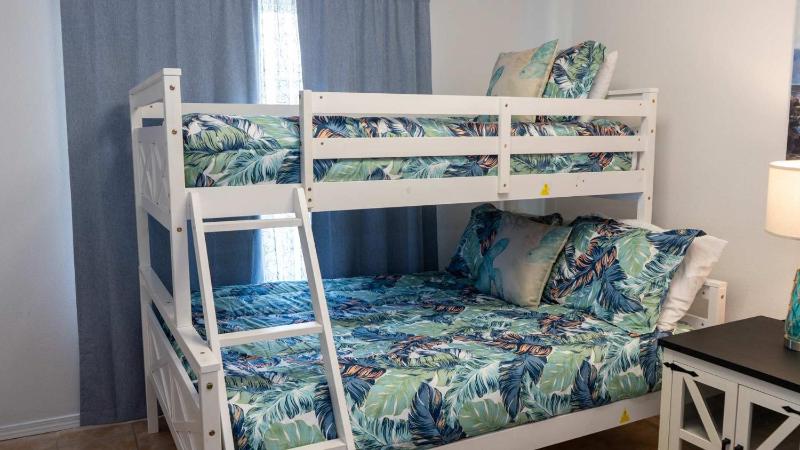 Walkable Location - 99 Steps to Beach - Pool apts - image 13