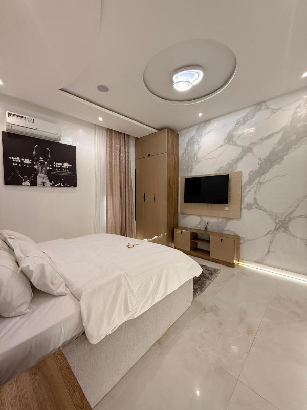 Ikija Residence Lekki - 4BR- Rooftop- Gym- WiFi - image 9