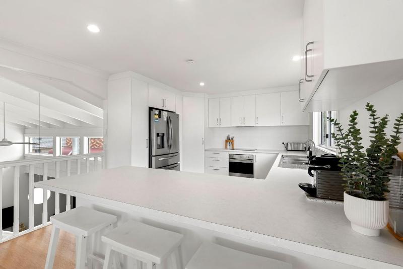 Peppertree Jervis Bay Pet Friendly Beachfront with Sea Views - image 24