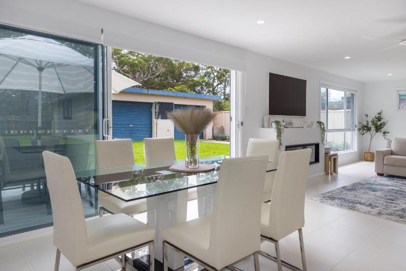 Callala Living - Pet Friendly - 5 Min Walk to Beach - image 14