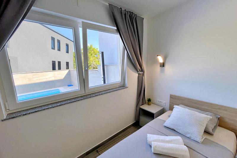 Apartment Bonum with Private Pool - image 10