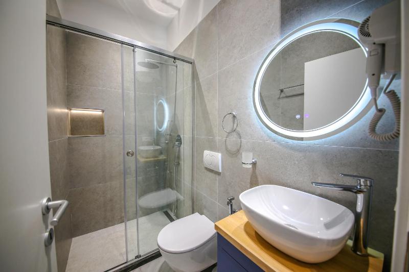 Denis Studios Durres - image 15