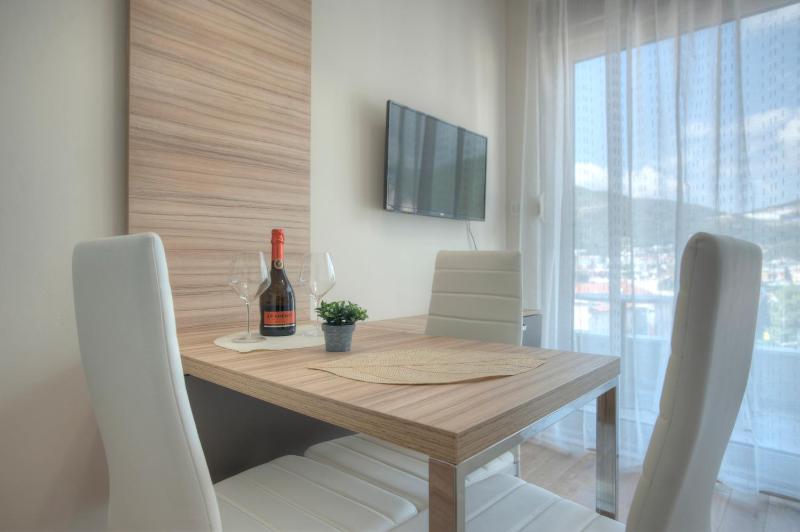 JLK MODERN SUITES Budva - image 11