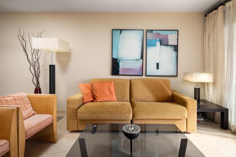Malibu Mansions Apartments by Alfresco Stays - image 50