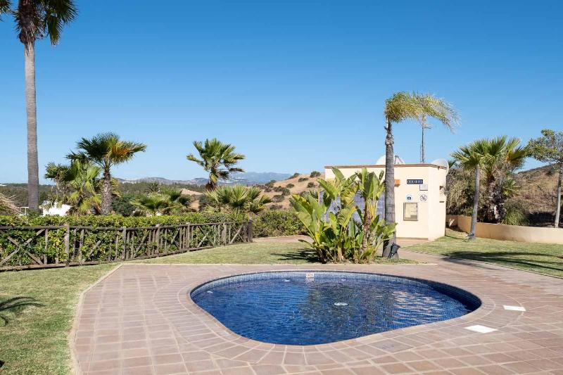 Malibu Mansions Apartments by Alfresco Stays - image 7