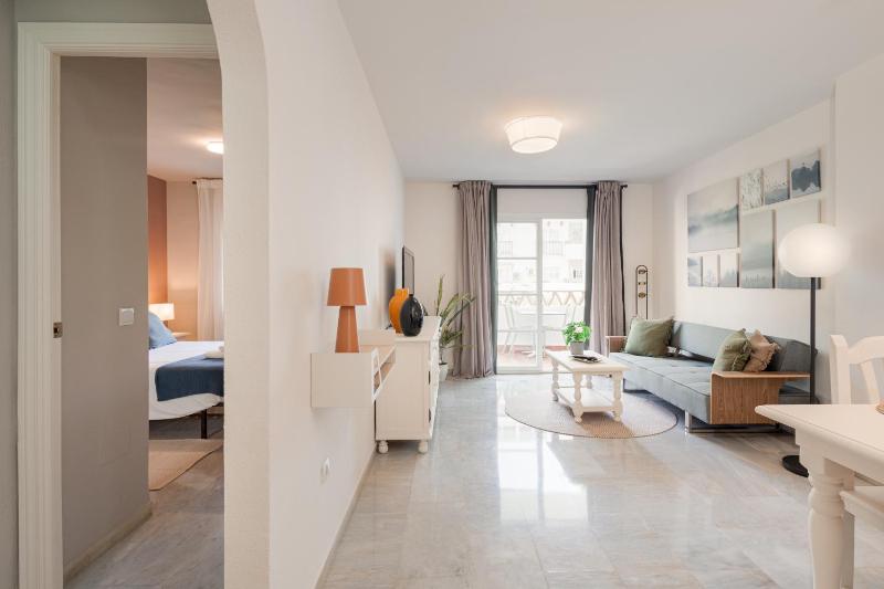 C19 Sunny Apartment with Pool and Terrace - image 10