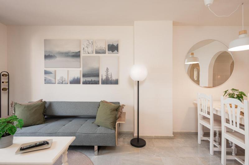 C19 Sunny Apartment with Pool and Terrace - image 13