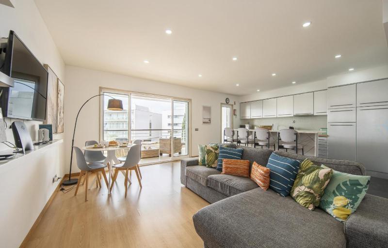 B19 - Marina Club Apartment - image 1