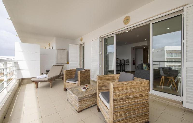B19 - Marina Club Apartment - image 11