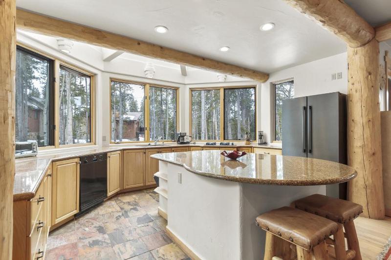 Chateau at Dyer Trail - image 3