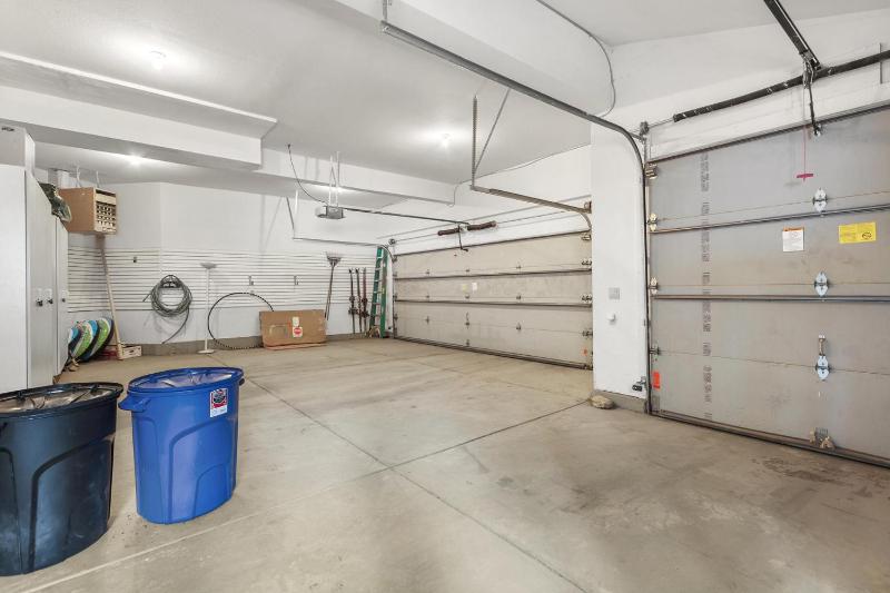 Chateau at Dyer Trail - image 8