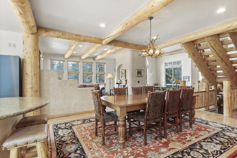 Chateau at Dyer Trail - image 4