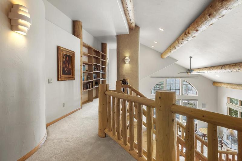 Chateau at Dyer Trail - image 15