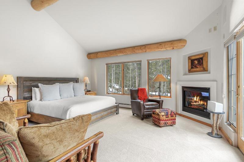 Chateau at Dyer Trail - image 30