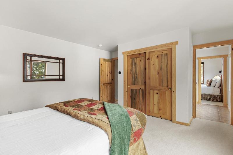 Chateau at Dyer Trail - image 32