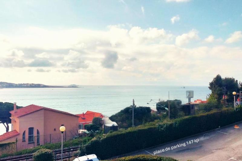 Apartment with sea view near Renécros beach - image 1