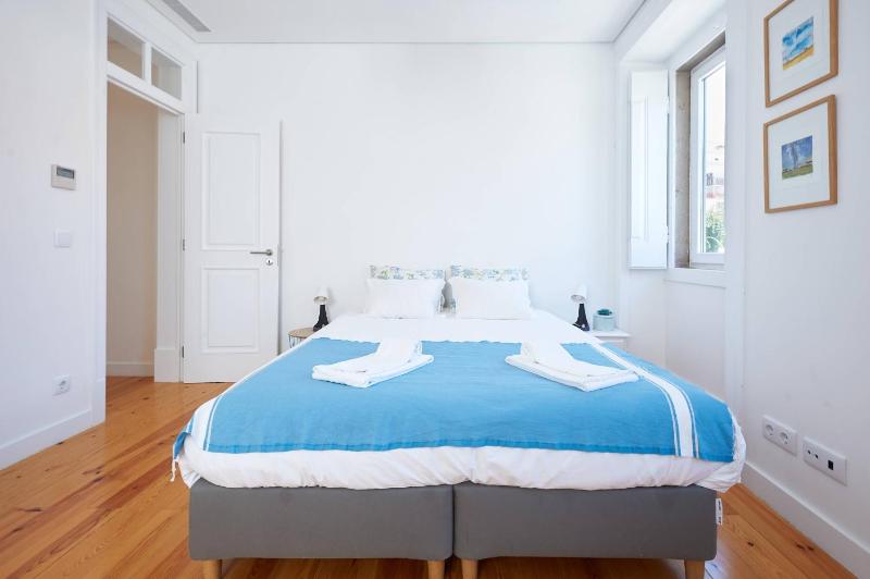 Cascais centre bright 65m2 apartment T2 at the perfect location - image 27