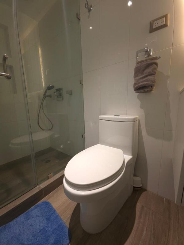 Milán 3BR Zona 10 Luxury Suite - Pool Gym & View - image 6