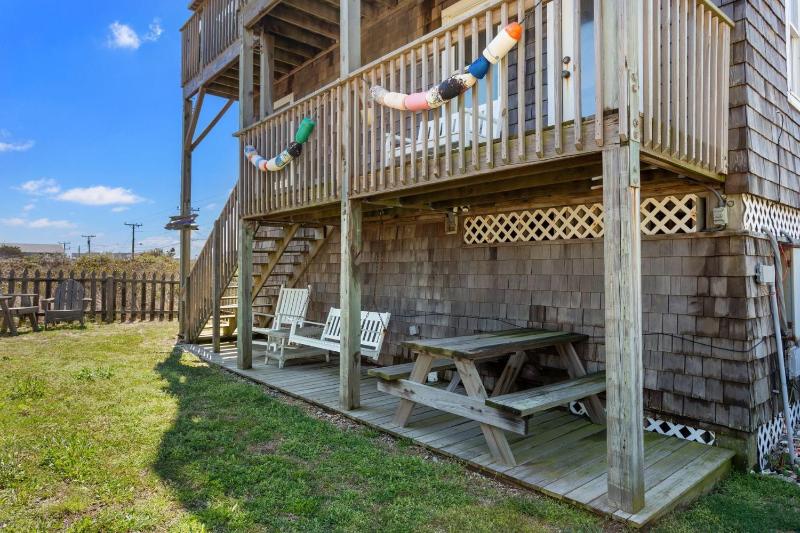 6002 - Cedar Sandcastle - image 36