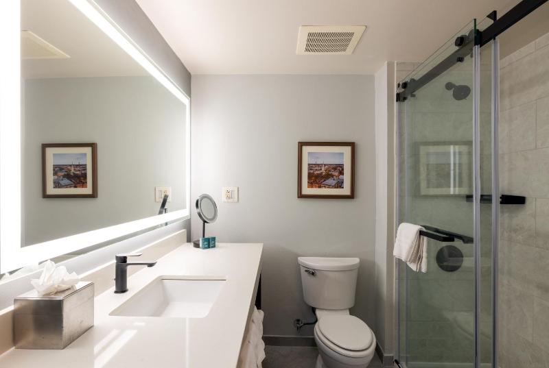 DoubleTree By Hilton Hotel Savannah Airport - image 23