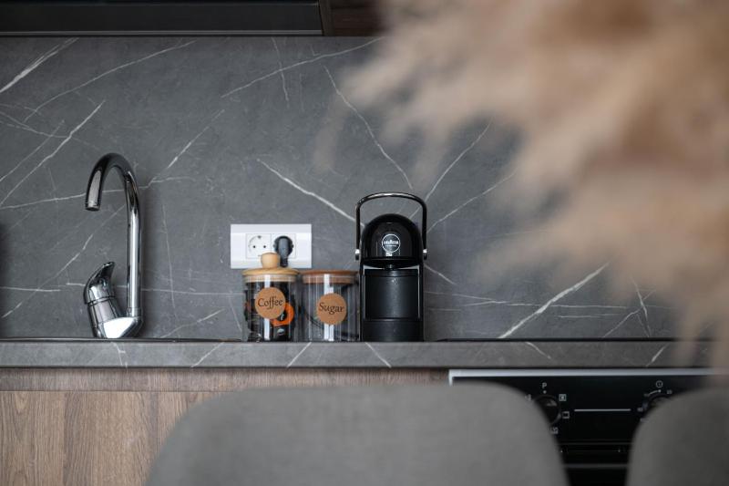 MM Apartment - image 8