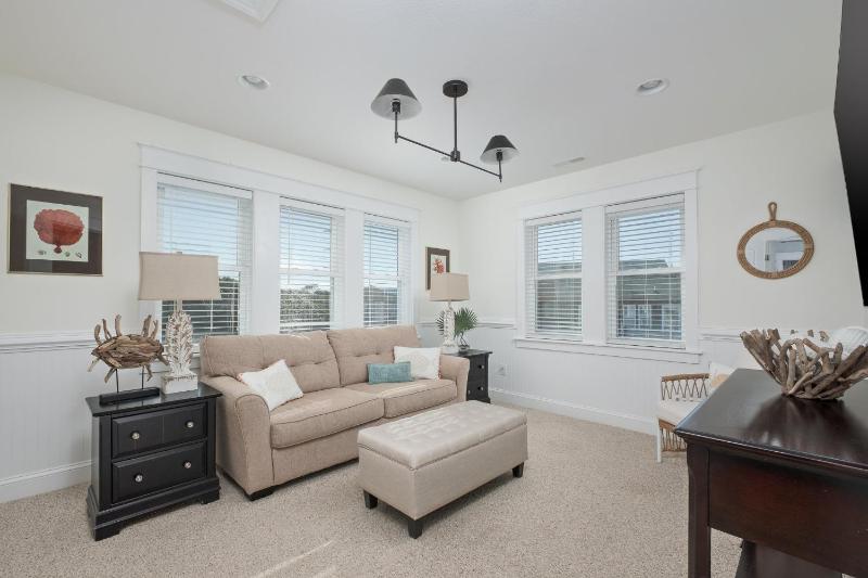 5435 - Carolina Gray - image 18