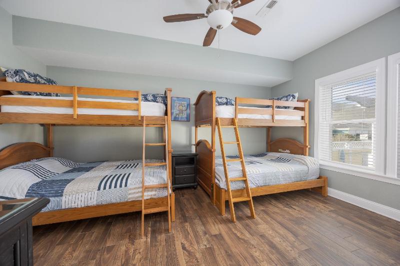 5553 - Tradewinds 6 - image 24