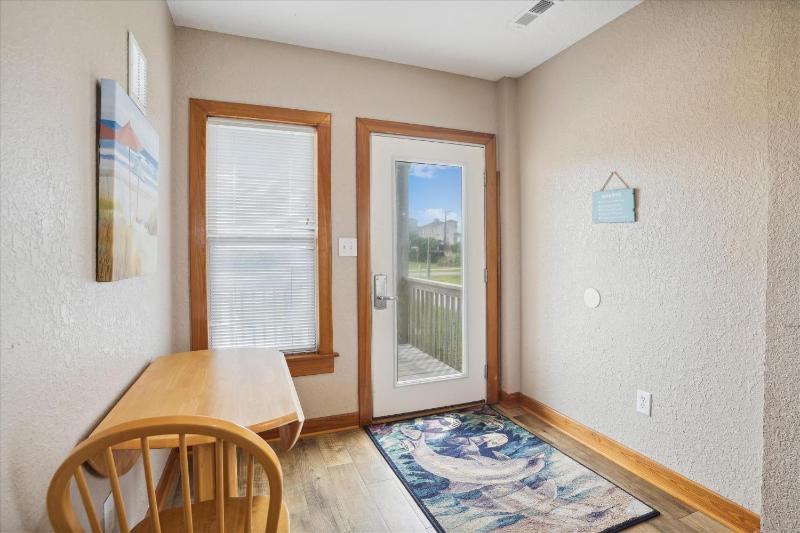 5863 - Belvidere East - image 22