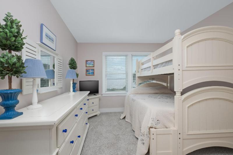 5594 - Ternberry - image 8
