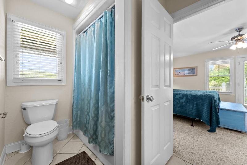 1398 - Decked Out - image 17