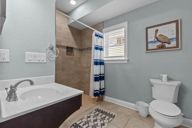5376 - Wench's Pad 2 - image 13