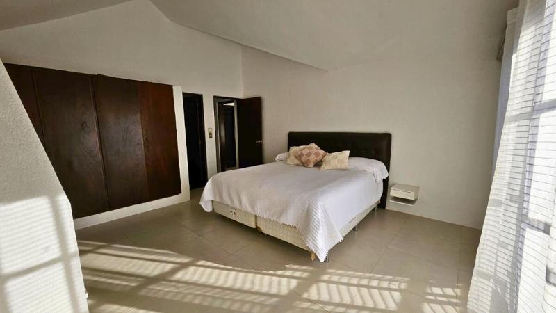Casa a 1 cuadra de Playa Mansa Piscina y BBQ - image 13