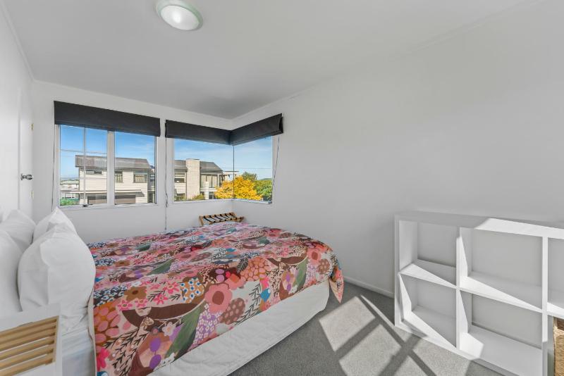 Jacksons - Two Mile Bay Holiday Home - image 16